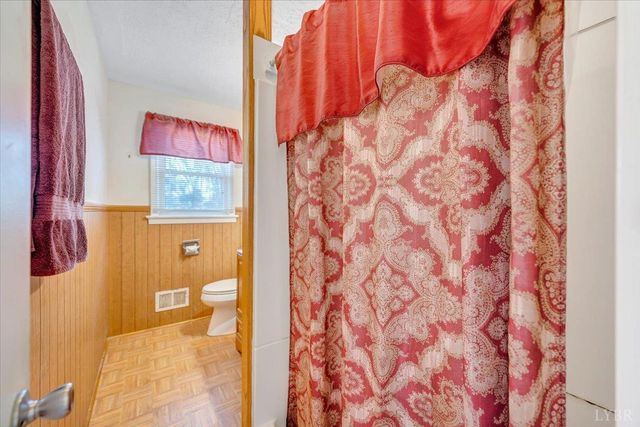 111 Wayne Drive, Lynchburg, VA 24502