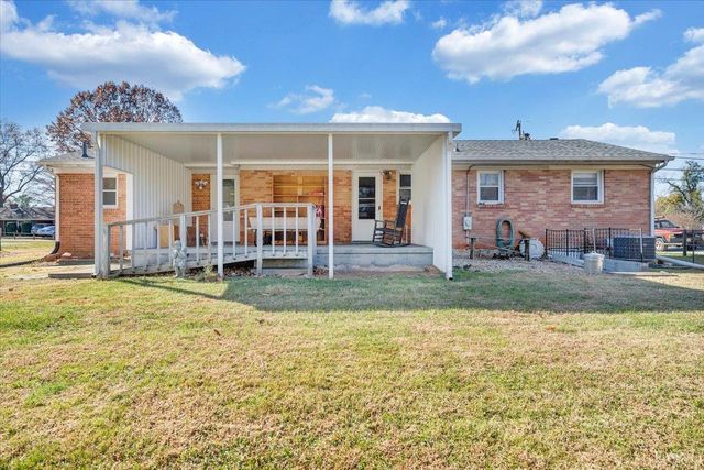 111 Wayne Drive, Lynchburg, VA 24502