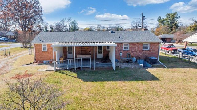 111 Wayne Drive, Lynchburg, VA 24502