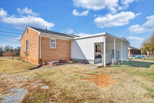 111 Wayne Drive, Lynchburg, VA 24502