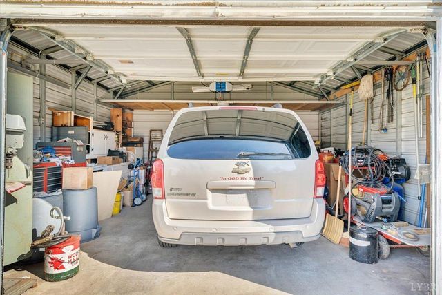 111 Wayne Drive, Lynchburg, VA 24502