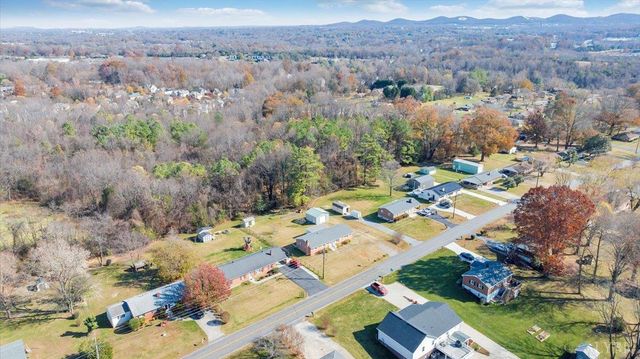 111 Wayne Drive, Lynchburg, VA 24502