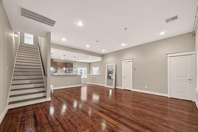 1510 Crockett Street B, Houston, TX 77007