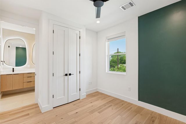 1407 Valleyridge DR A, Austin, TX 78704