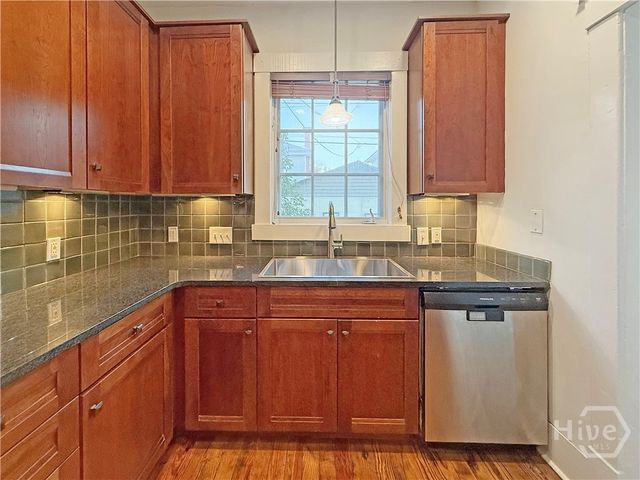 806 Maupas Avenue, Savannah, GA 31401