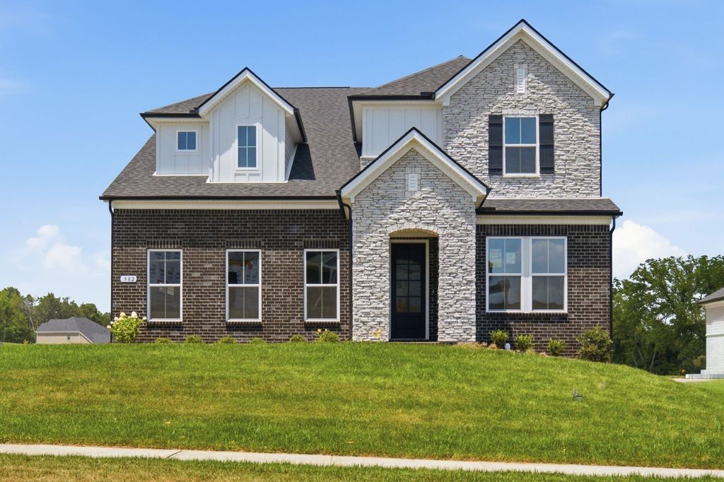 982 Champions Circle, Mount Juliet, TN 37122