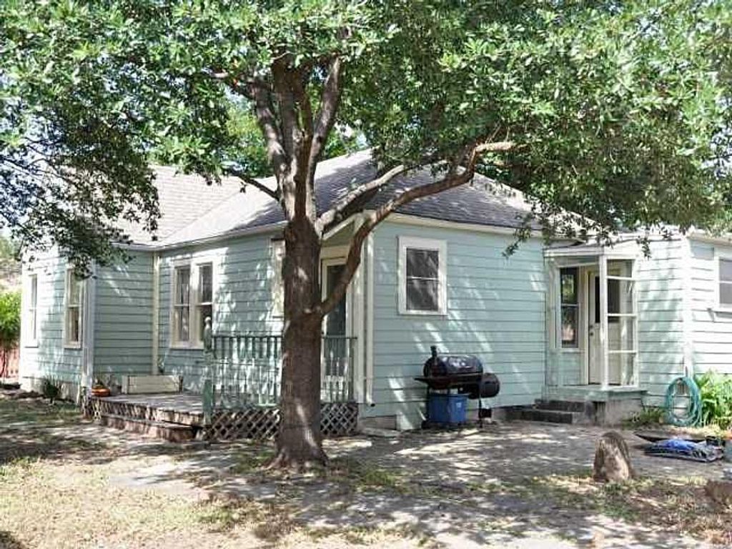 809 E 45th ST A, Austin, TX 78751