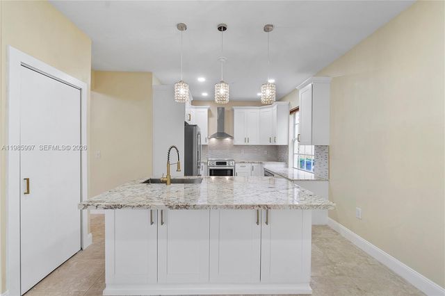 5310 NW 124th Way, Coral Springs, FL 33076