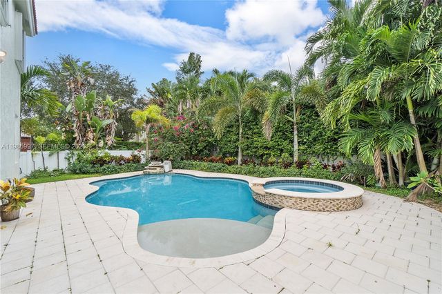 5310 NW 124th Way, Coral Springs, FL 33076