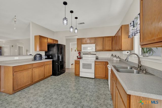 7164 Still Hollow Drive, San Antonio, TX 78244