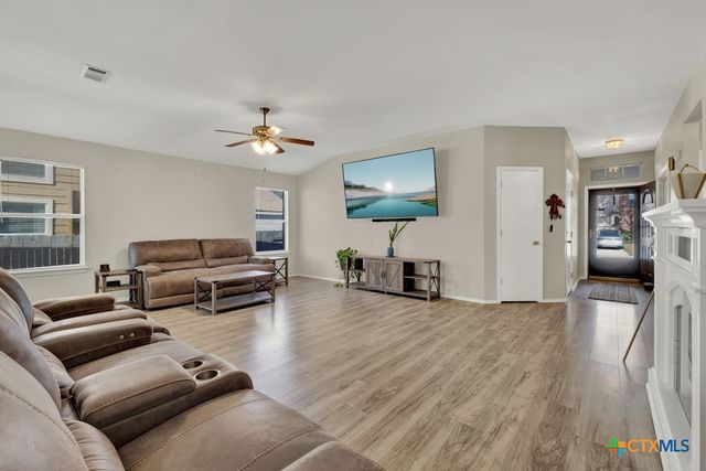 7164 Still Hollow Drive, San Antonio, TX 78244