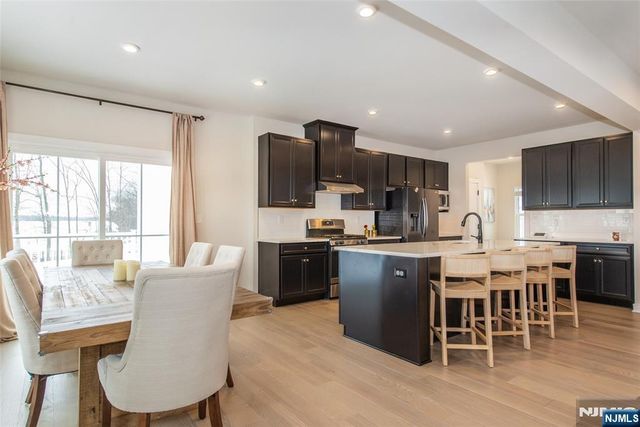 37 Esposito Lane, Roxbury Township, NJ 07850