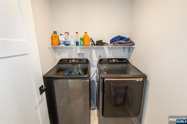 37 Esposito Lane, Roxbury Township, NJ 07850