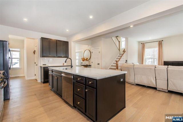 37 Esposito Lane, Roxbury Township, NJ 07850