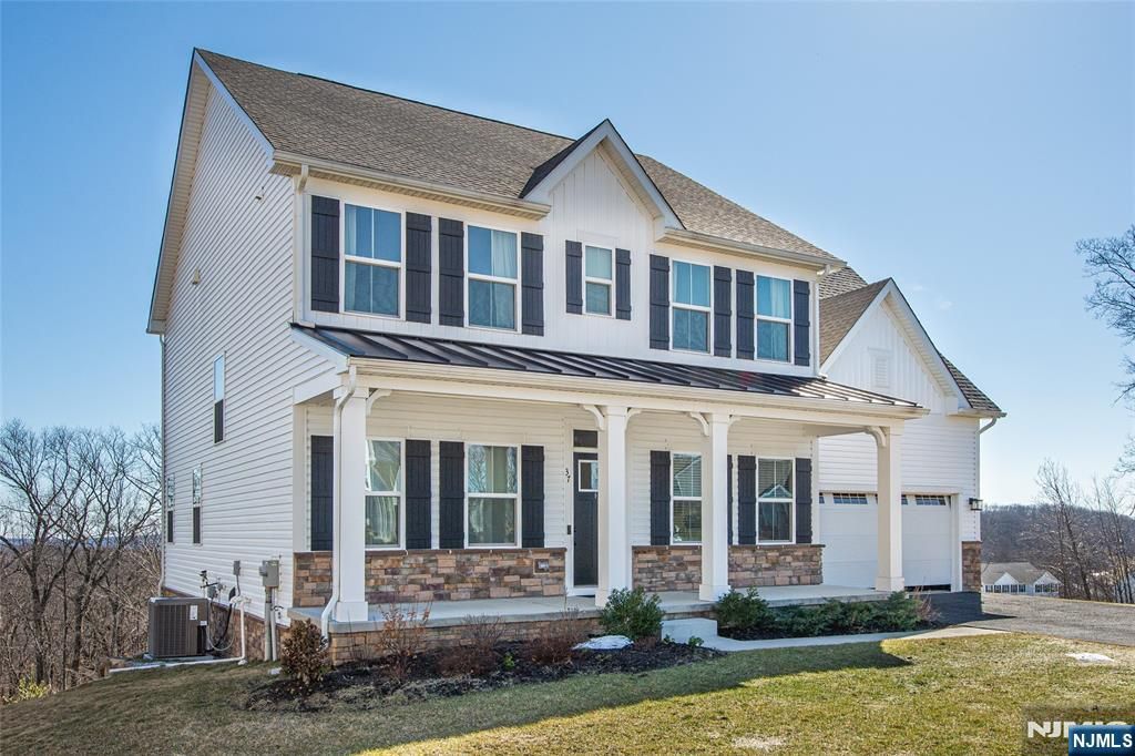 37 Esposito Lane, Roxbury Township, NJ 07850