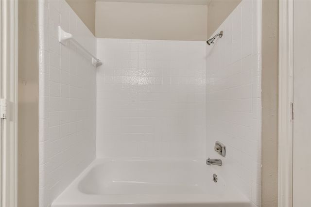 1013 Parkway Terrace, Cedar Hill, TX 75104