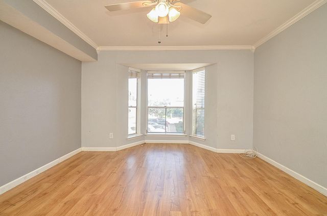 4633 Wild Indigo Street 552, Houston, TX 77027