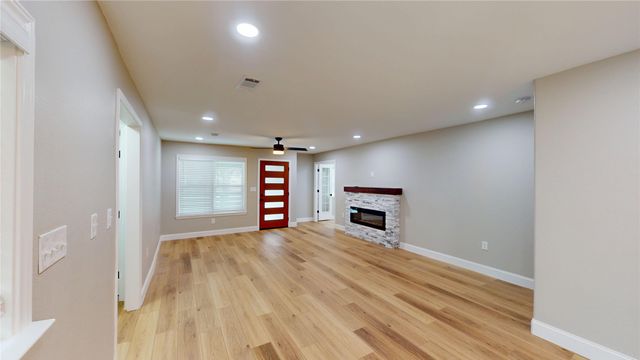 2210 Mcclure Street, Irving, TX 75062