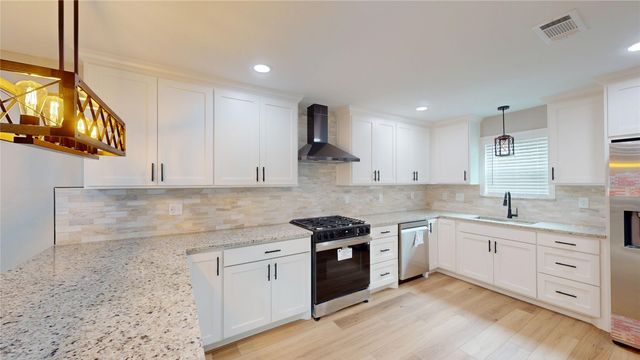 2210 Mcclure Street, Irving, TX 75062
