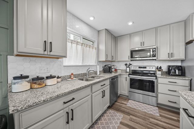 3705 Winding Path Drive, Canal Winchester, OH 43110