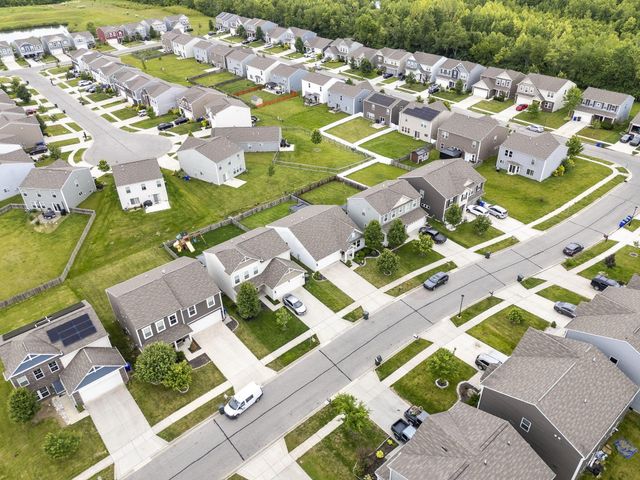 3705 Winding Path Drive, Canal Winchester, OH 43110
