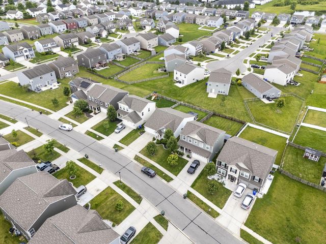 3705 Winding Path Drive, Canal Winchester, OH 43110