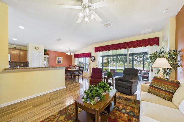 1521 Dittmer Circle SE, Palm Bay, FL 32909