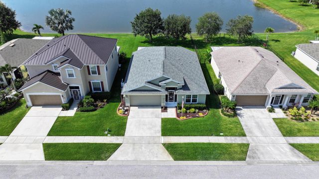 1521 Dittmer Circle SE, Palm Bay, FL 32909