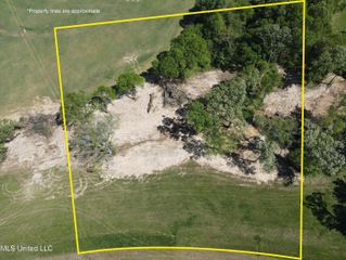 12 Como Trace Drive, Senatobia, MS 38668