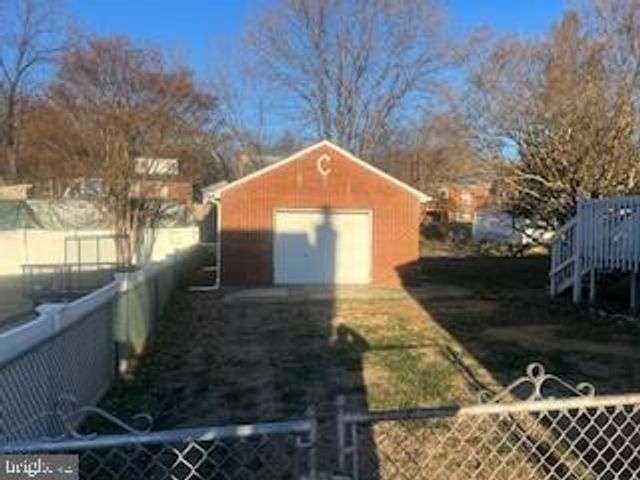 7404 POPLAR AVE, Baltimore, MD 21224