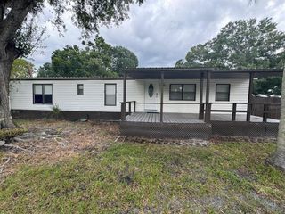 8711 MAYFLOWER ROAD, Tampa, FL 33615