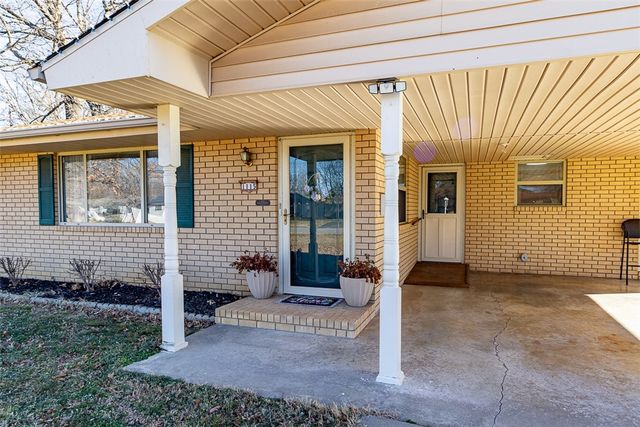 1115 Cheyenne Trail, Springdale, AR 72762