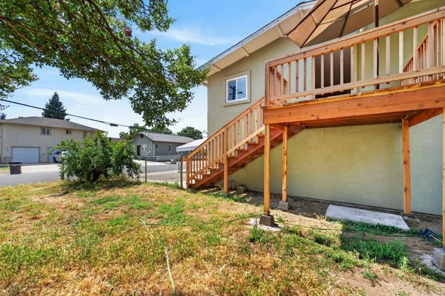 900 Shearer St, Roseville, CA 95678