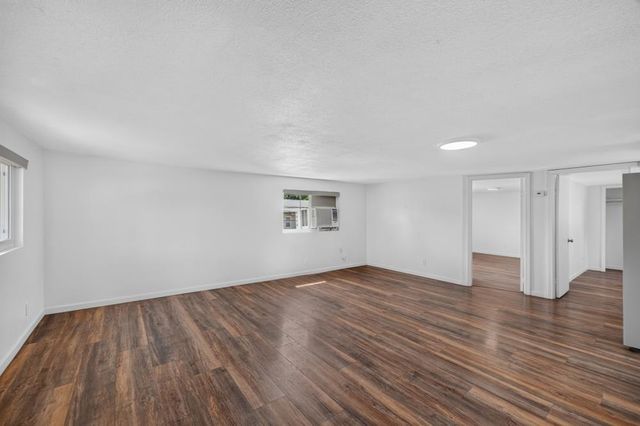 900 Shearer St, Roseville, CA 95678