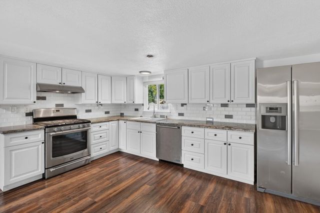 900 Shearer St, Roseville, CA 95678