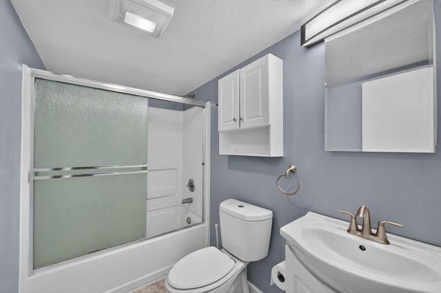 900 Shearer St, Roseville, CA 95678