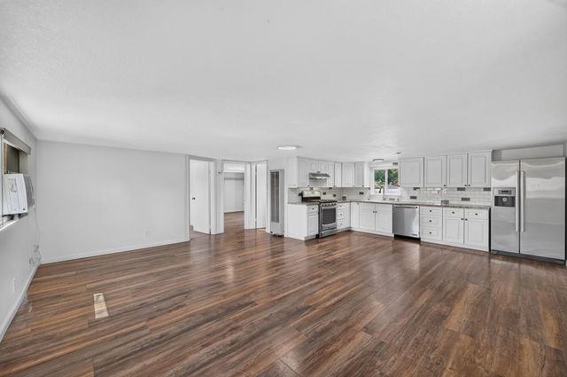 900 Shearer St, Roseville, CA 95678