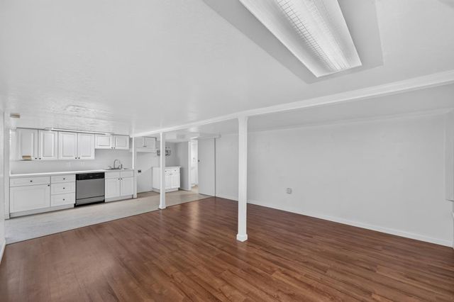 900 Shearer St, Roseville, CA 95678