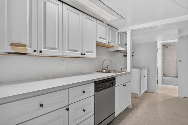 900 Shearer St, Roseville, CA 95678