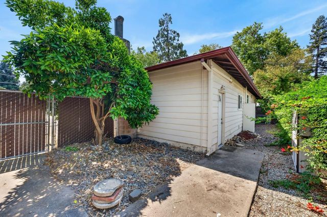 900 Shearer St, Roseville, CA 95678
