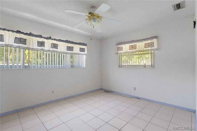 7251 W Lacey Lane, Homosassa, FL 34448