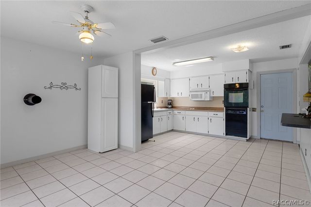7251 W Lacey Lane, Homosassa, FL 34448