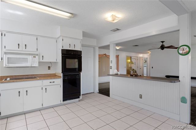 7251 W Lacey Lane, Homosassa, FL 34448