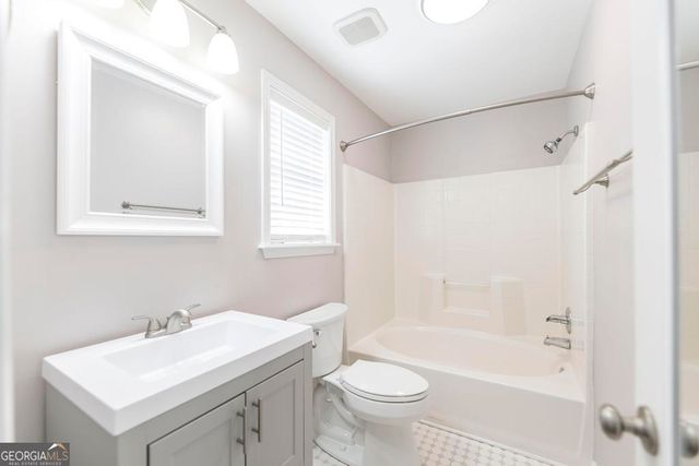 313 Strawbridge Lane, Bonaire, GA 31005