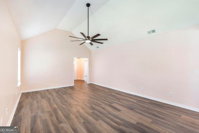 313 Strawbridge Lane, Bonaire, GA 31005