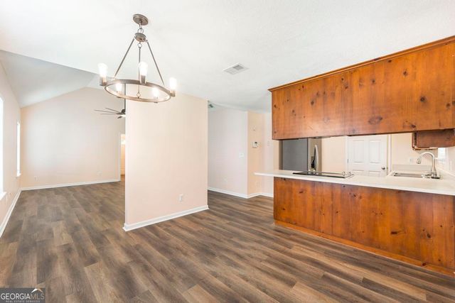 313 Strawbridge Lane, Bonaire, GA 31005