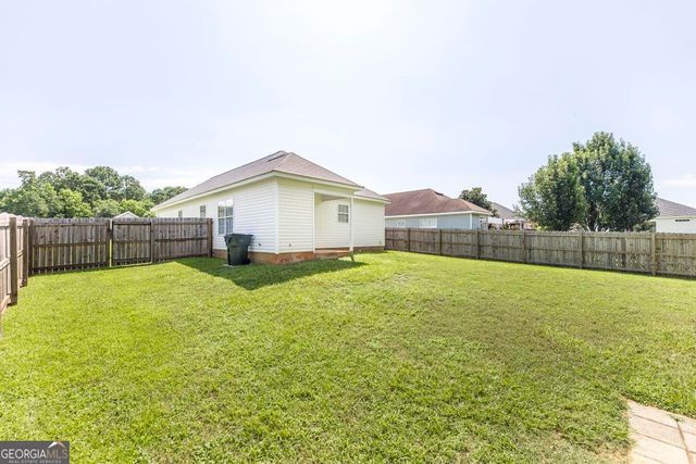 313 Strawbridge Lane, Bonaire, GA 31005