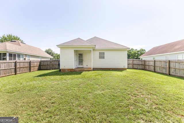313 Strawbridge Lane, Bonaire, GA 31005