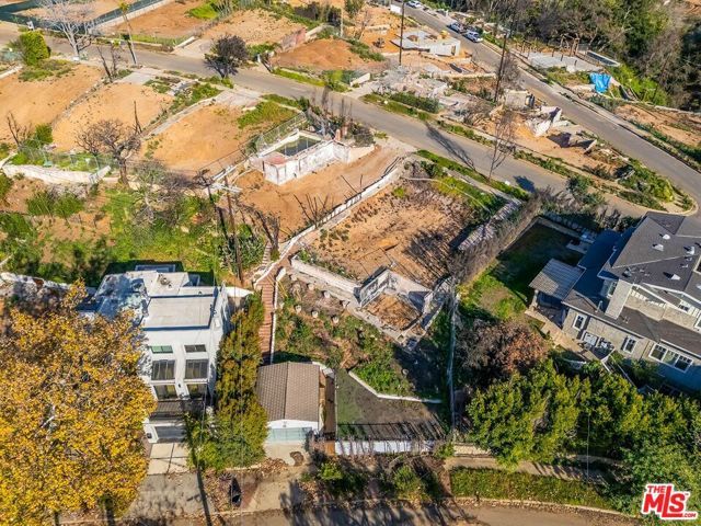 611 Las Lomas Avenue, Pacific Palisades (los Angeles), CA 90272