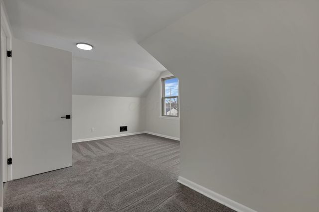 2947 E Mound Street, Columbus, OH 43209